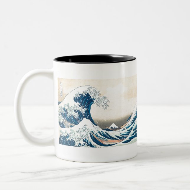 Die große Welle von Kanagawa Zweifarbige Tasse (Links)