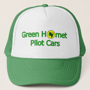 Die grüne Kappe des Hornissen-Pilotauto-Fahrers
