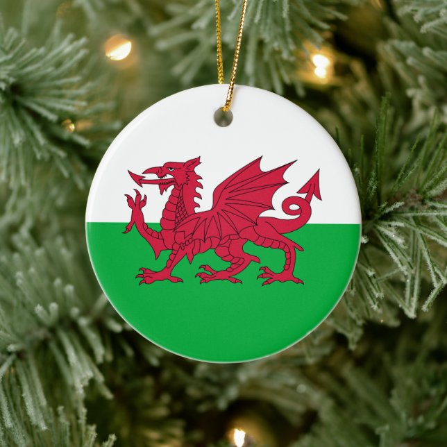 Die grüne und rote Flagge von Wales mit dem Drache Keramik Ornament (Baum)