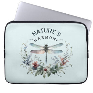 Die Harmonie der Natur - Künstlerische Libelle Laptopschutzhülle