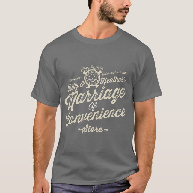Die Heirat der Bequemlichkeit/geschlossen und T-Shirt (Vorderseite)