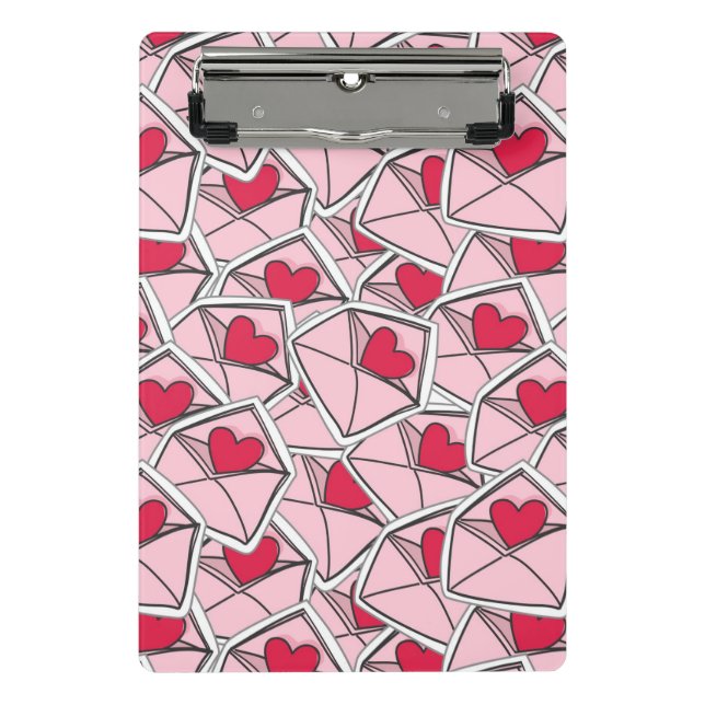 Die Herzen des Valentinsgrußes auf Umschlägen Mini Klemmbrett (Vorderseite)
