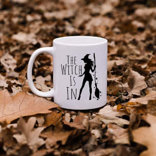 Die Hexe ist in Halloween  Kaffeetasse