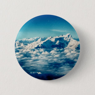 Die Himalaya-Berge in Wolken Blauer Himmel Button