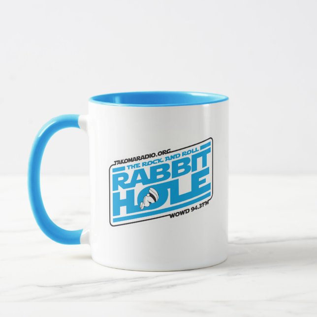 Die Hole des Kaninchens schlägt zurück Tasse (Links)