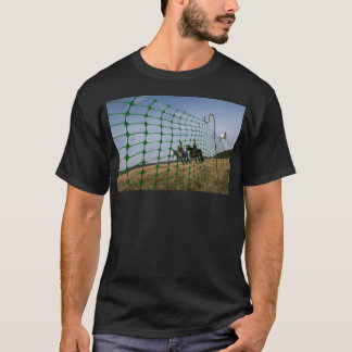 Die holländische Polizei auf Pferden. T-Shirt