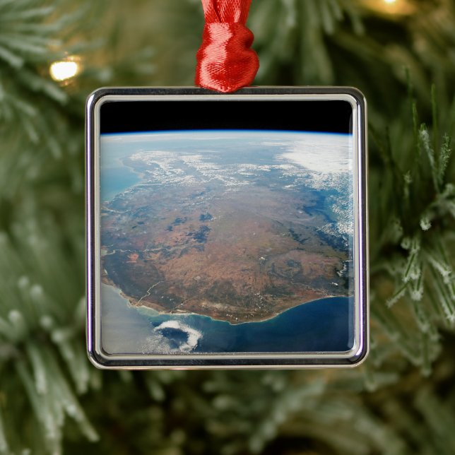 Die Insel Madagaskar. Ornament Aus Metall (Baum)