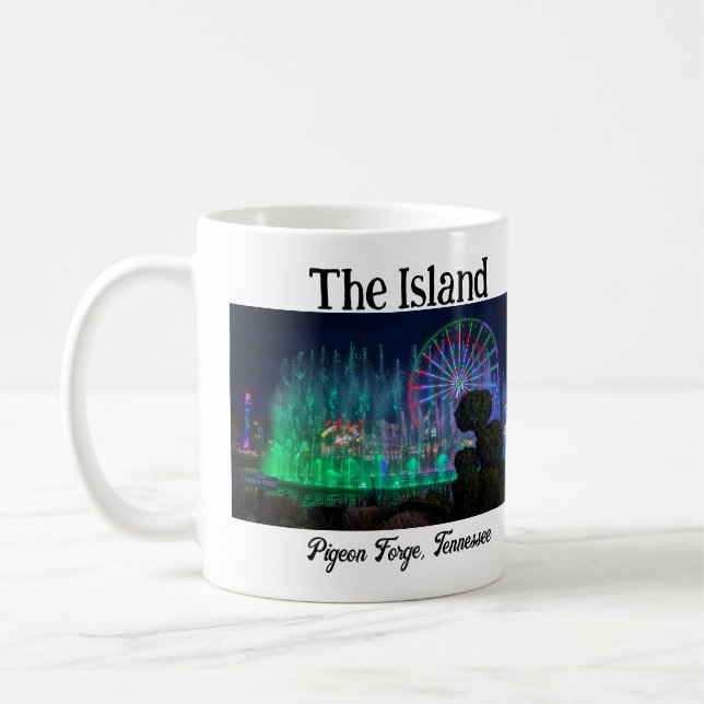 Die Insel Pigeon Forge, Tennessee Tasse (Links)