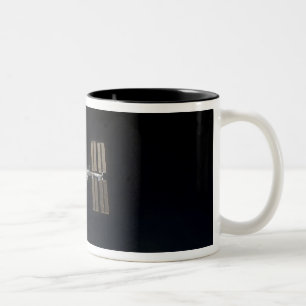 Die internationale Weltraumstation 7 Zweifarbige Tasse