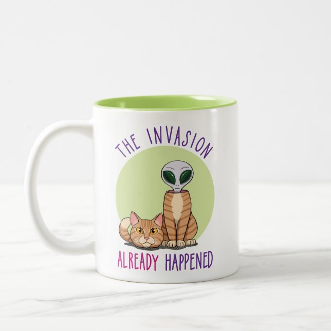 Die Invasion geschah bereits Zweifarbige Tasse (Links)