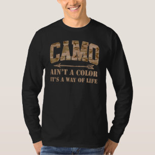 Die Jagd auf Hirschjäger ist keine Farce. T-Shirt