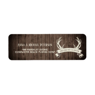 Die Jagd ist über die rustikale Barnwood-Hochzeit