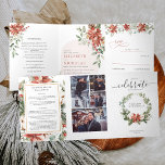 Die Jahreszeit | Weihnachts-Hochzeit Dreifach Gefaltete Einladung<br><div class="desc">Freuen Sie sich auf festliche Beeren, elegante Winterfloralen und eine üppige Vegetation. Oh, es gibt so viele Feiern während der Winterzeit vor allem um Weihnachten. Was könnte besser sein, als Ihre Hochzeit und den Urlaub gleichzeitig zu feiern? Diese beiden Partys bilden die perfekte Balance zwischen der Aufnahme von Weihnachtsthemen und...</div>