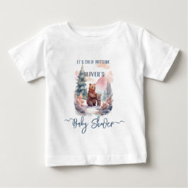 Die kalte Outdoor-Winterwaldbärendusche Baby T-shirt