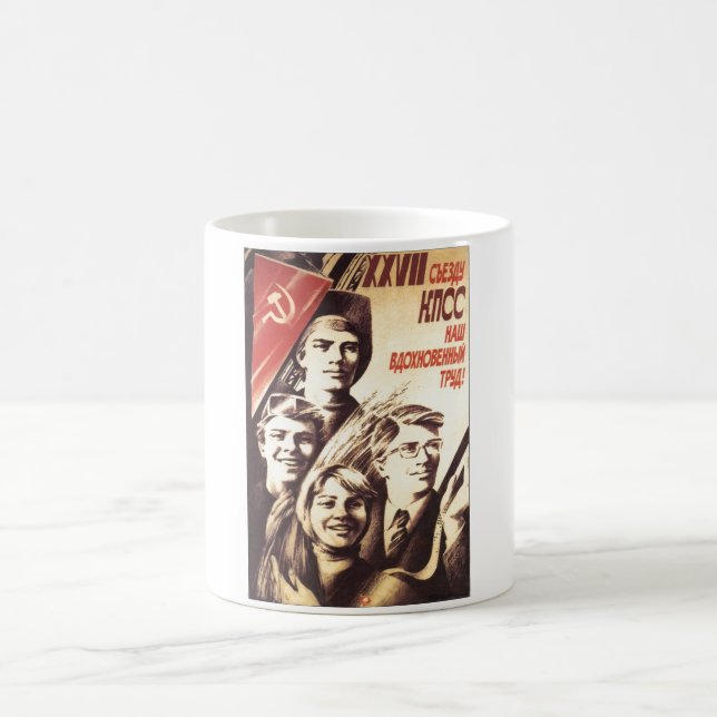 Die kalter Kriegs-Sowjetunions-Propaganda-Plakate Kaffeetasse (Mittel)