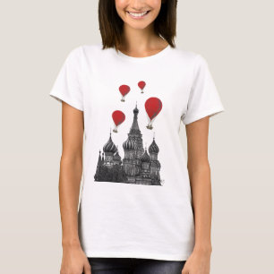 Die Kathedrale St.-Basilikums und glühende T-Shirt