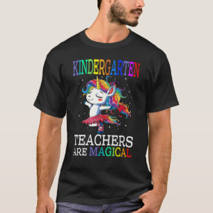 Die Kindergartenlehrer sind magisch eingebildet T-Shirt