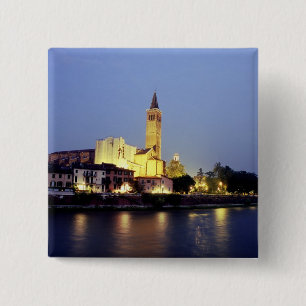 Die Kirche Sant'Anastasia in Verona, Italien. Button