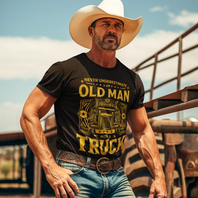 Die Kühle des LKW-Fahrens T-Shirt (Von Creator hochgeladen)