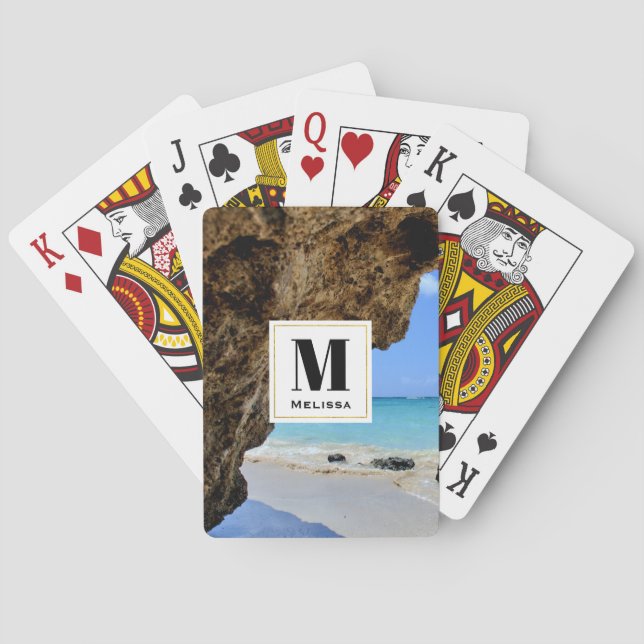 Die Küste des tropischen Strandes mit dem großen F Spielkarten (Rückseite)