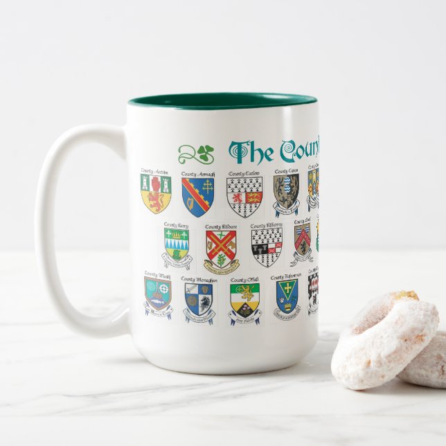 Die Landkreise von Irland-Tasse Zweifarbige Tasse (Mit Donut)