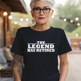 Die Legende hat lustige Ruhestandsangebote veröffe T-Shirt