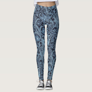 Die Leggings der blauen Pisley-Szene machen Spaß