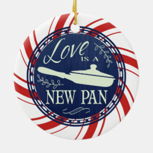 Die Liebe ist eine neue Pfanne Weihnachtsschmuck