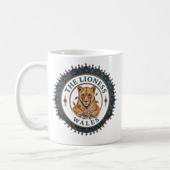 Die Löwin. Wales Kaffeetasse (Links)