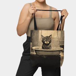 Die lustige, wütende Katze in der Badewanne, schwa Tasche