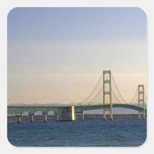 Die Mackinac-Brücke, die die Straits of 3 Quadratischer Aufkleber