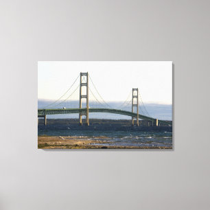 Die Mackinac-Brücke über die Straße 3 Leinwanddruck