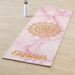 Die Mandala aus goldgelbem Marmor ist elegant und  Yogamatte