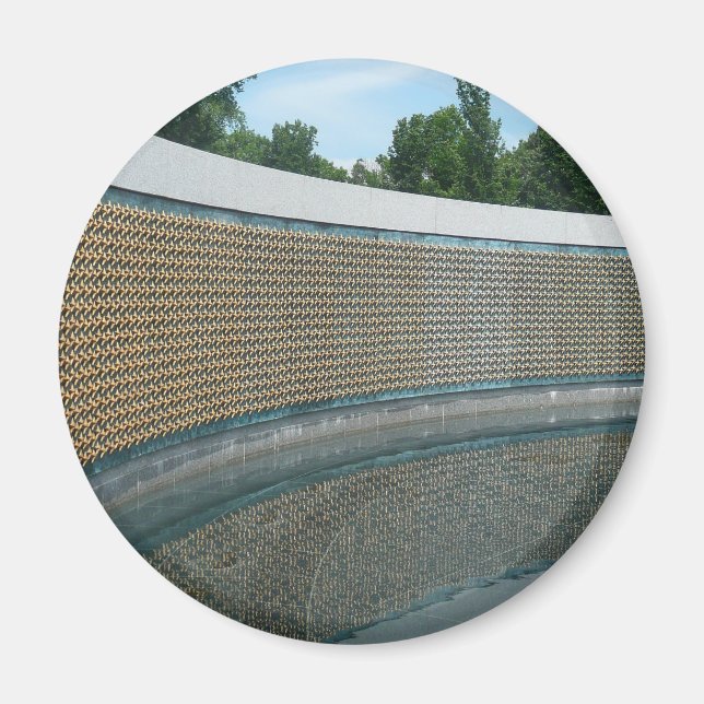 Die Mauer zur Erinnerung an den Zweiten Weltkrieg  Magnet (Vorne)