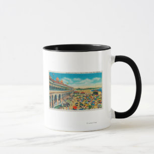 Die Menschenmengen am Strand vor dem Casino Tasse