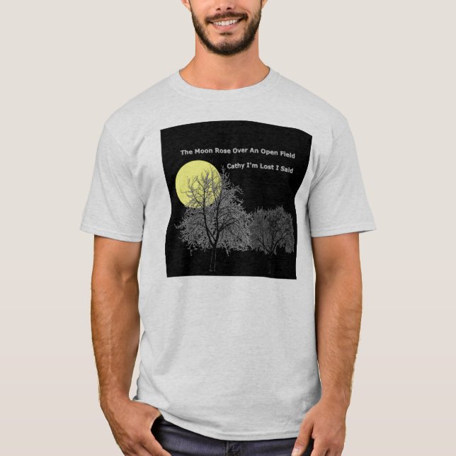 Die Mond-Rose über einem offenen Feld T-Shirt (Vorderseite)