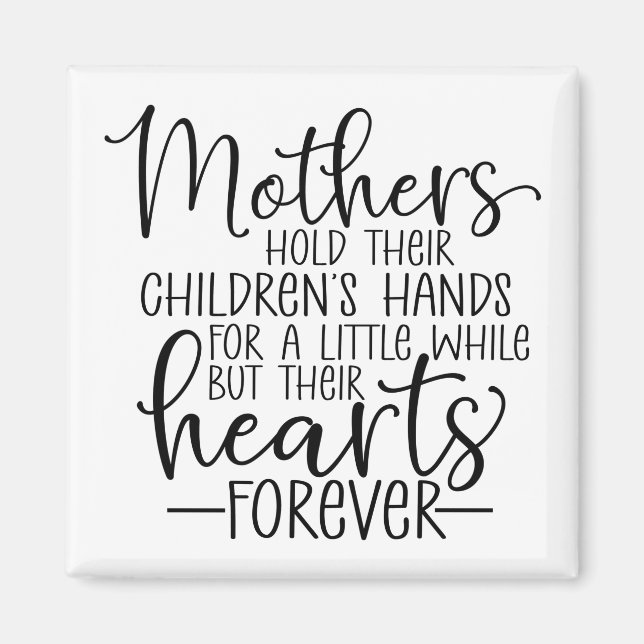 Die Mütter halten ihre Kinder für ein wenig die Ha Magnet (Vorne)