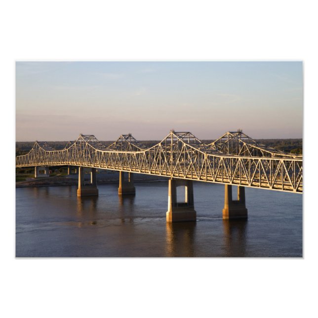 Die Natchez-Vidalia-Brücke, die über die Fotodruck (Vorne)
