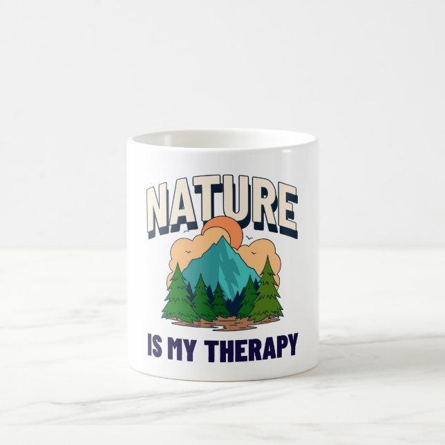 Die Natur ist meine Therapie Kaffeetasse (Mittel)
