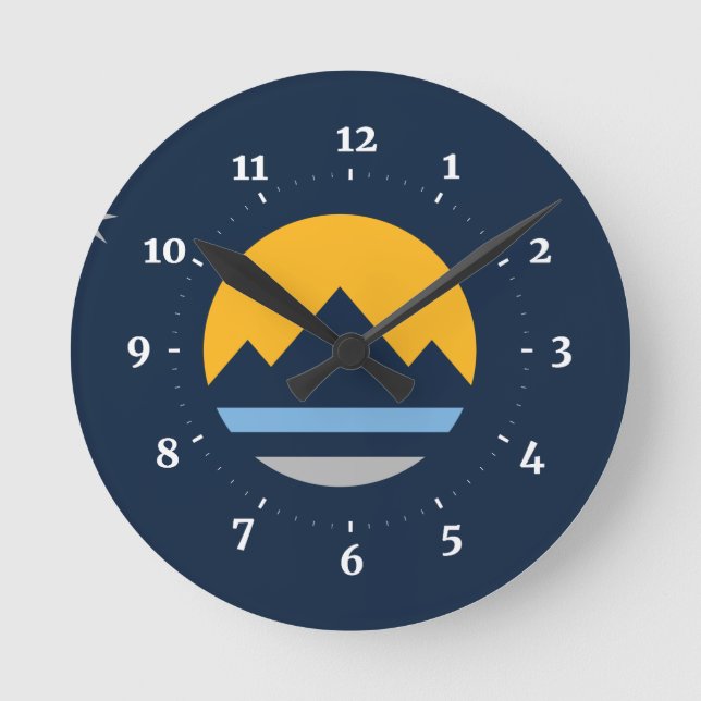 Die neue Flagge von Reno, Nevada Runde Wanduhr (Vorderseite)