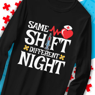 Die Niedliche gleiche Verschiebung der verschieden T-Shirt