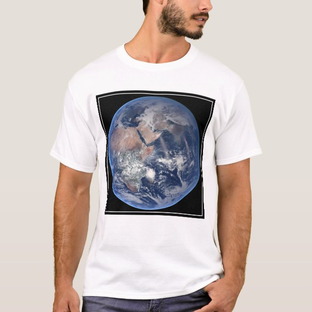 Die östliche Hemisphäre auf der Erde. T-Shirt (Vorderseite)