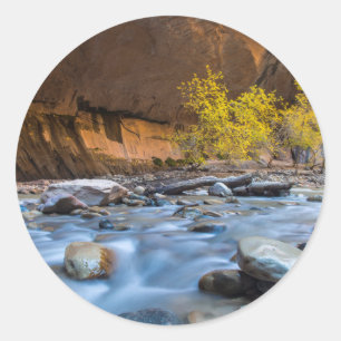 Die Pfeile der Jungfrau im Herbst Runder Aufkleber