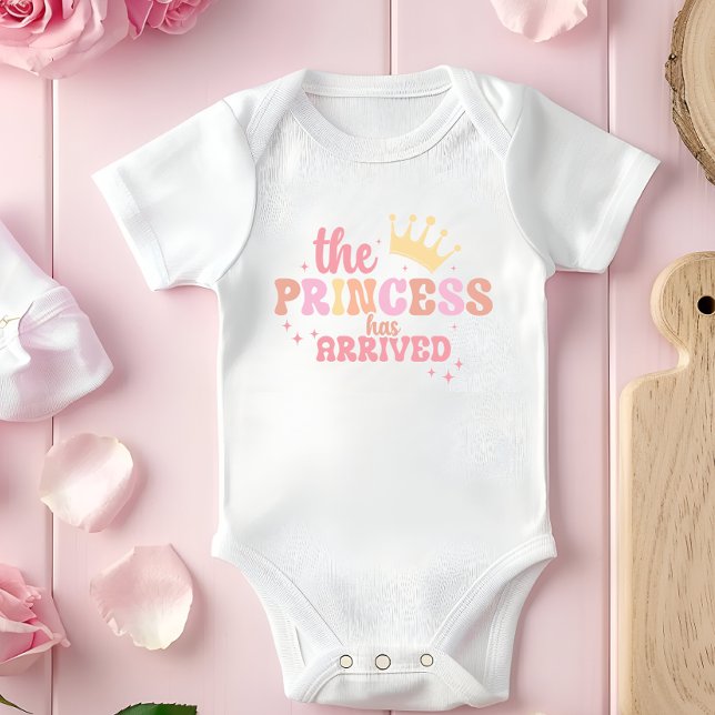 "Die Prinzessin ist angekommen" Babykarosseriedesi Baby Strampler (Von Creator hochgeladen)