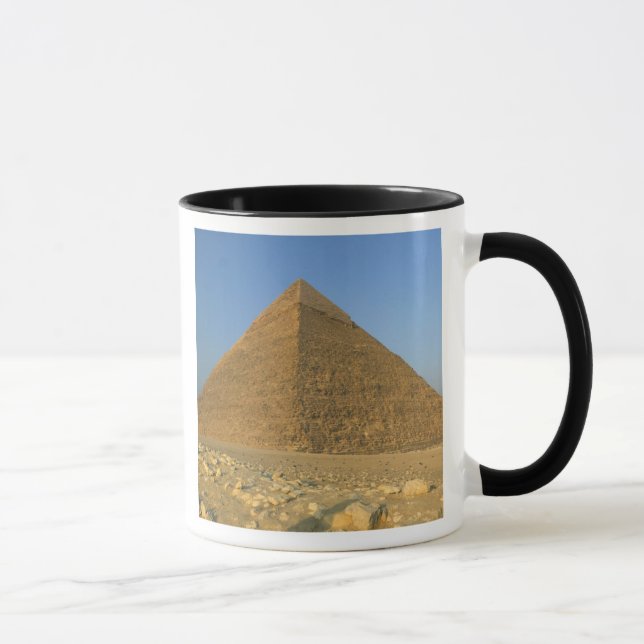 Die Pyramiden von Gizeh, die fast 5000 sind Tasse (Rechts)
