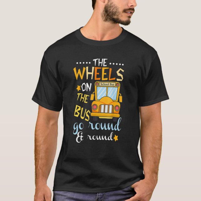 Die Räder des Busses laufen runter und runden zurü T-Shirt (Vorderseite)