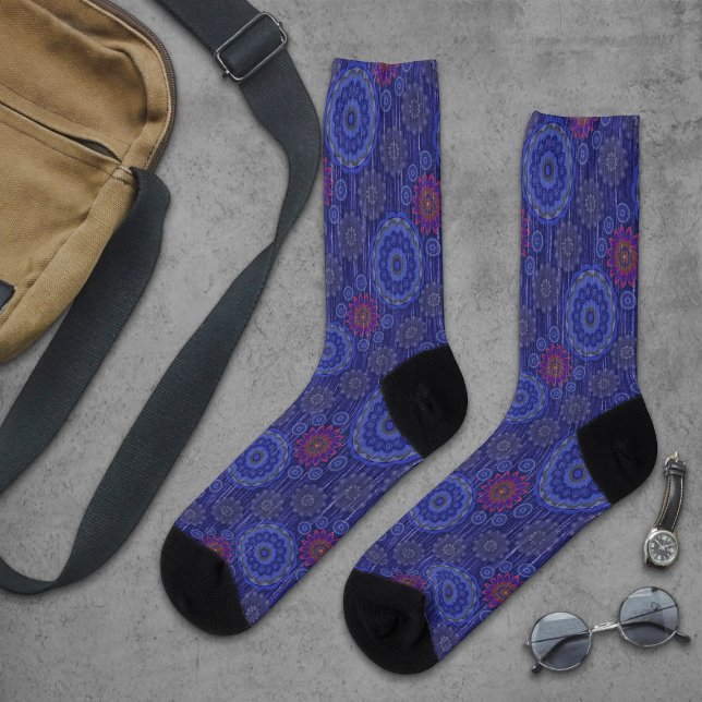 Die Regenfäden der Berry-Blütenstreuen strukturier Socken (Von Creator hochgeladen)