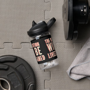 Die Revolution wird in einen neuen Rahmen gestellt Trinkflasche