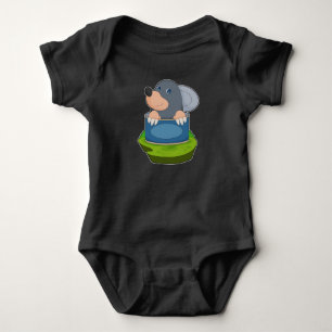 Die Rolle in einer Dose Baby Strampler