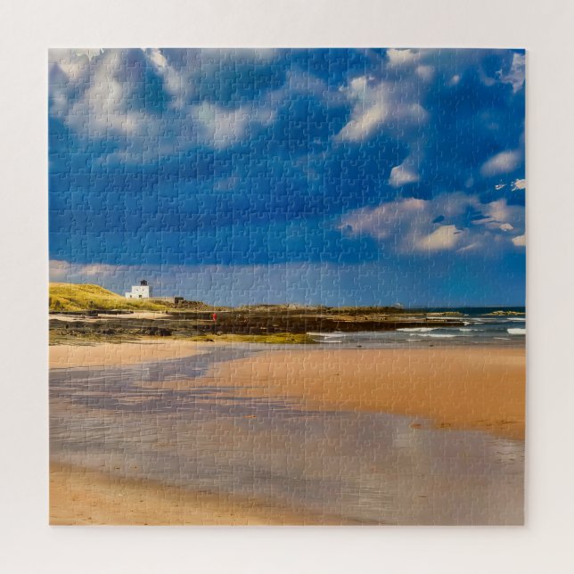 Die Ruhe am Strand von Bamburgh (Vertikal)